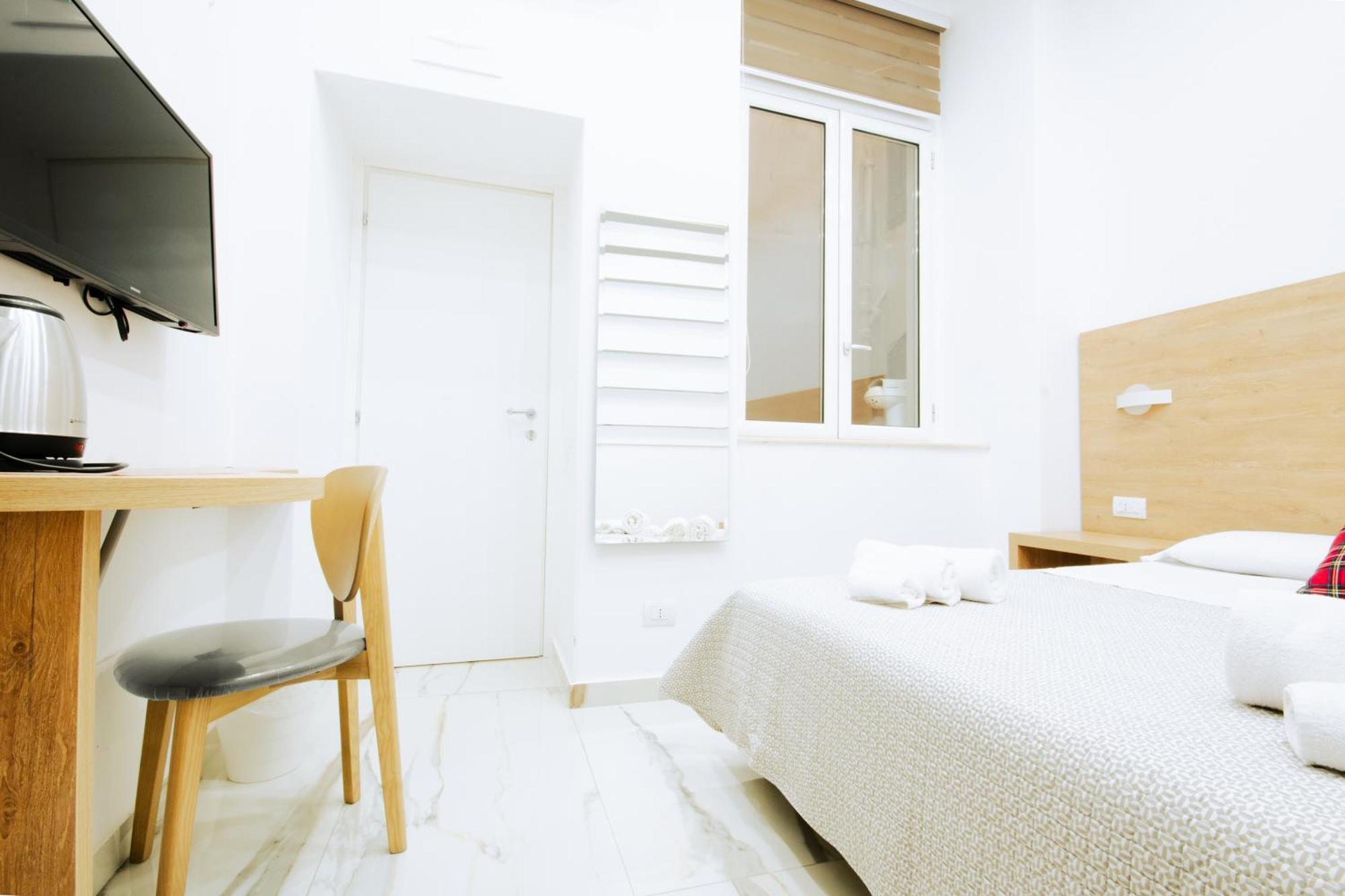 Light Hotel Naples Luaran gambar